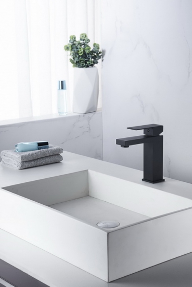 Blue Water Toronto grifo para lavabo de pie negro TOR-BUN.010CZARNYMAT