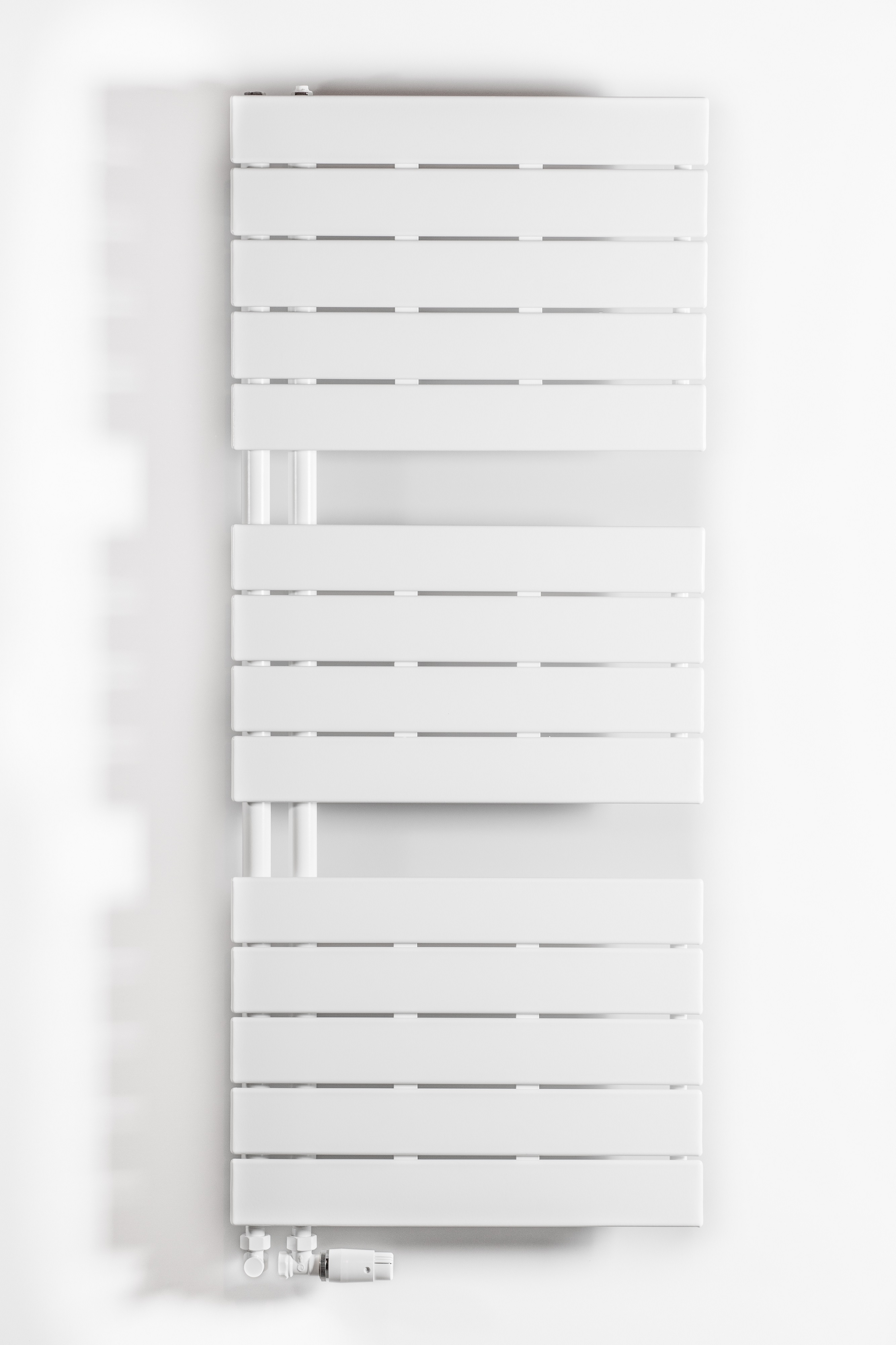 Luxrad Atakama radiador de baño decorativo 172x50 cm blanco ATA17205009003