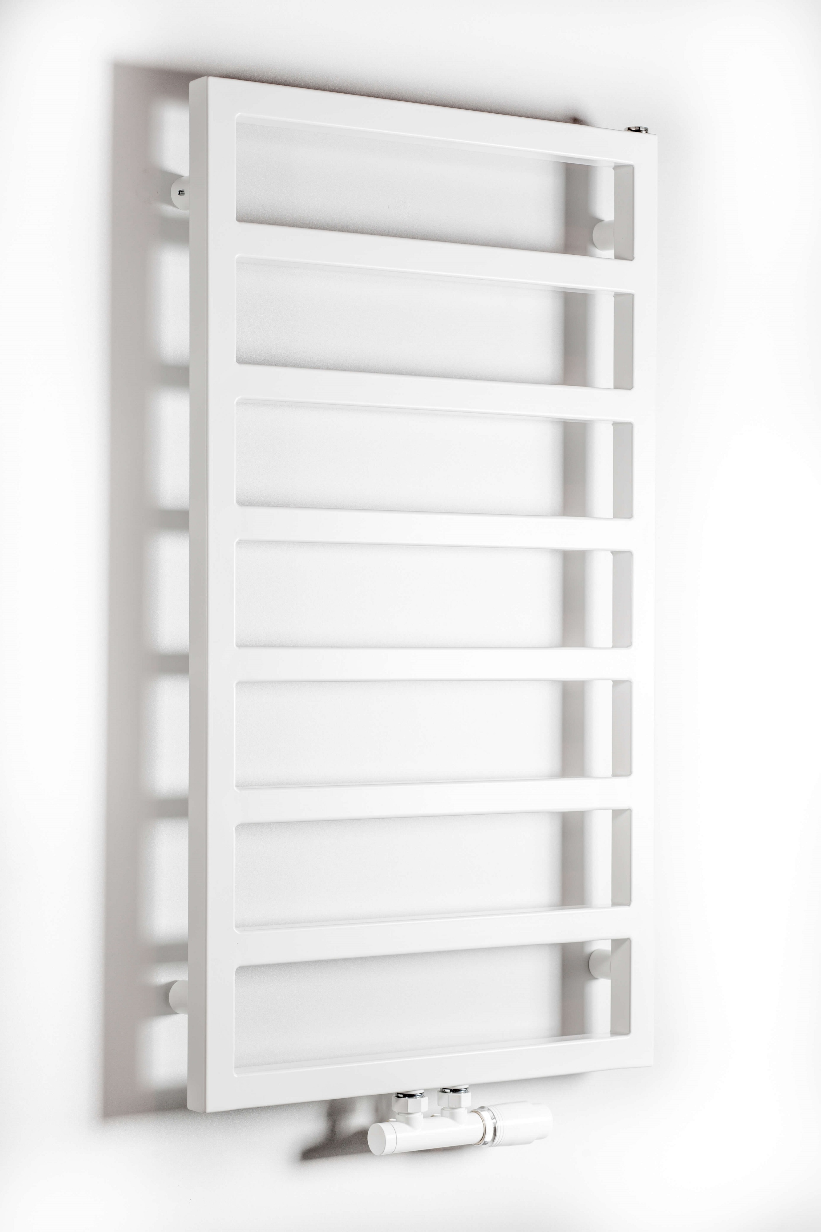 Luxrad Atria ZDC radiador de baño decorativo 147x50 cm blanco ATR14705009003ZDC