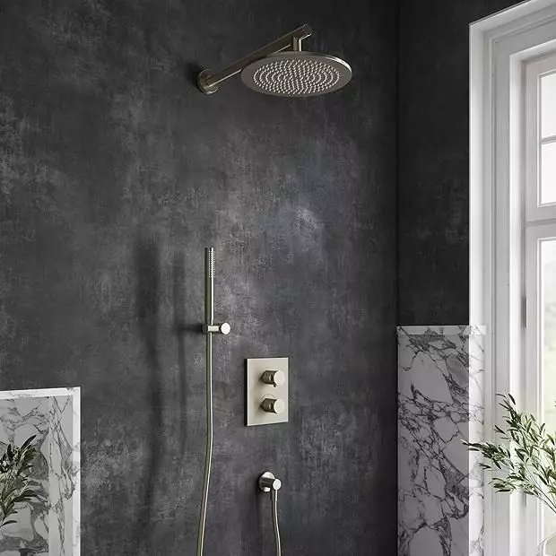 Conjunto grifo de bañera y ducha Villeroy & Boch Universal Taps & Fittings TVD00065300064, ducha con efecto lluvia Villeroy & Boch Universal Showers TVC00000100064, TVD00065100000, TVS10900600064, TVC00045800064, TVC00045351064, TVC00045600064, TVC0000350