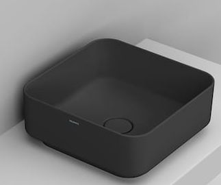 Ceramica Dolomite Noemi lavabo 40x40 cm cuadrada sobre encimera negro mate D311781