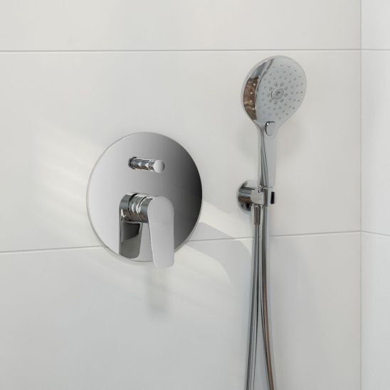 Conjunto grifo de bañera y ducha Oltens Vernal 34104100, ducha con efecto lluvia Oltens Vindel 37000100, 39400100, 37101110, 39304100, 37200100